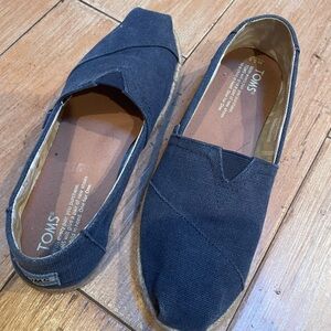 TOMS Navy Canvas Slip-On Shoes